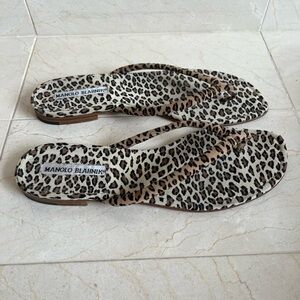 Manolo Blahnik Leopard print sandals size 38 1/2